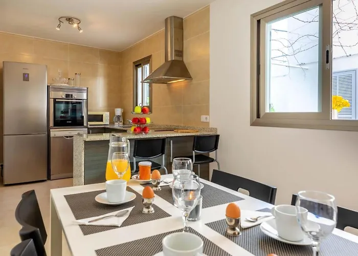 Апартаменти Casa Antonia By Sealand Порт-де-Польєнса